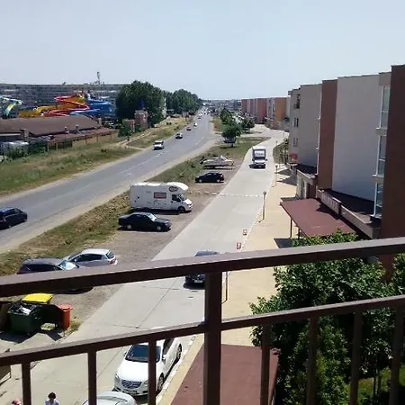 Apartment Private Victoria
